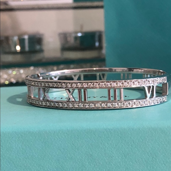 SOLD Tiffany & Co Diamond Atlas Bangle - Picture 8 of 8